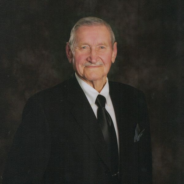 Taras Chmil, Associate